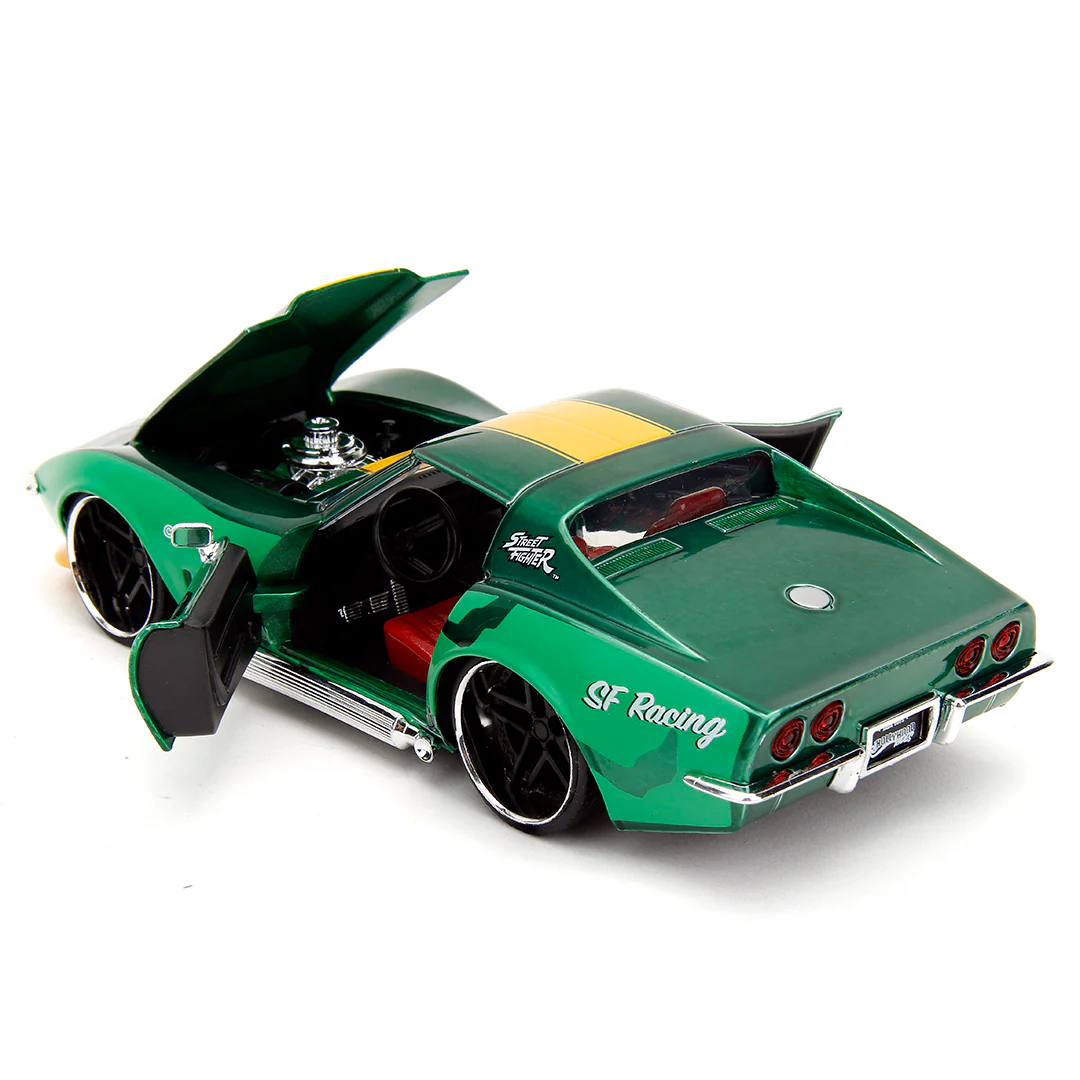 Street Fighter 1969 Chevrolet Corvette Stingray ZL1 1:24 Scale Diecast Model w/ Cammy Figure in Green Camo by Jada 30837 - Image 3