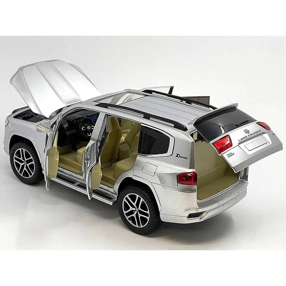 2023 Toyota Land Cruiser 1:24 Scale Diecast Model Silver by Mijo Exclusives - Image 3