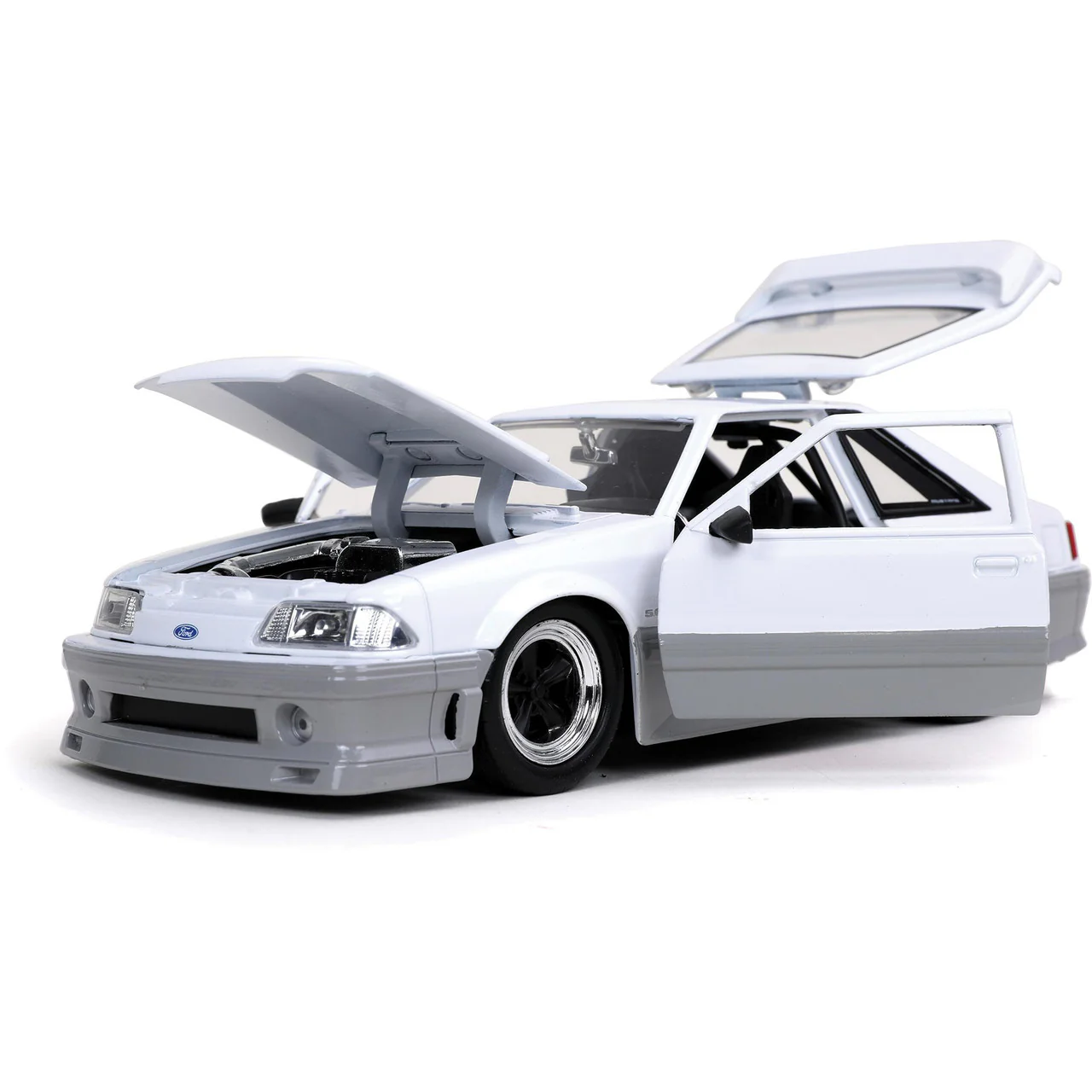 Bigtime Muscle 1989 Ford Mustang GT 5.0 1:24 Scale Diecast Model White/Gray by Jada 32668 - Image 3