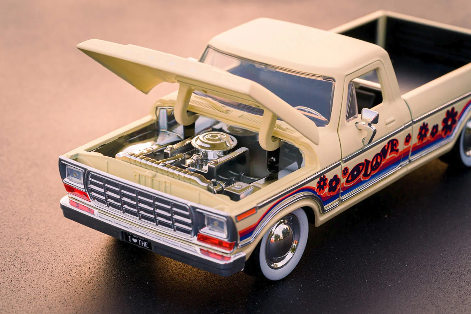 I Love The 70's 1979 Ford F-150 1:24 Scale Diecast Model Beige with Decals by Jada 31609 - Image 9