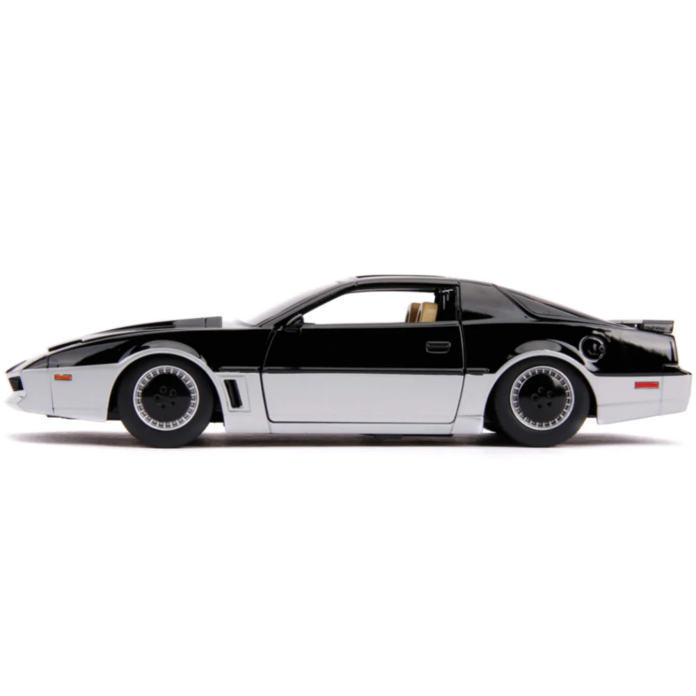 Knight Rider K.A.R.R. 1982 Pontiac Firebird 1:24 Scale Diecast Model Black by Jada 31115 - Image 4