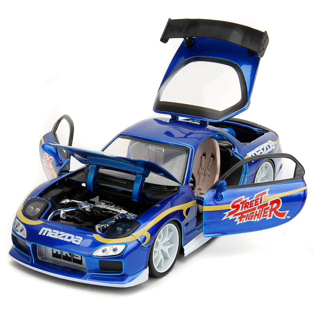 Street Fighter 1993 Mazda RX-7 1:24 Scale Diecast Model w/ Chun-Li Figure in Blue by Jada 30838 - Image 4