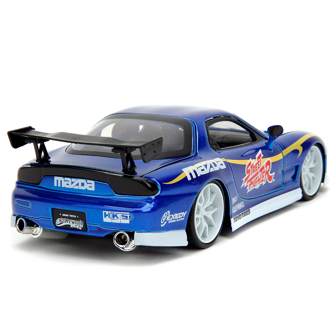 Street Fighter 1993 Mazda RX-7 1:24 Scale Diecast Model w/ Chun-Li Figure in Blue by Jada 30838 - Image 5